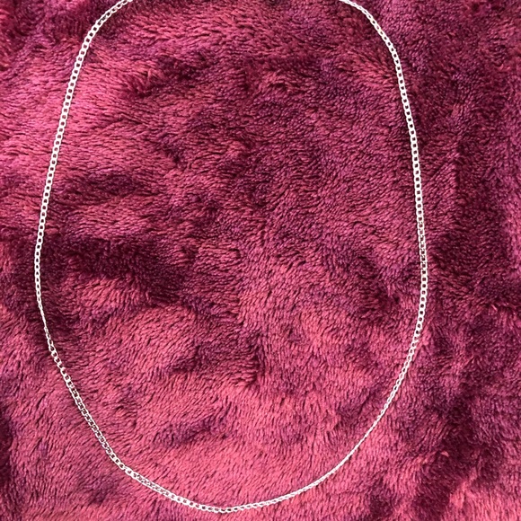 Stainless Steel Minimalist Cuban chain necklace - Picture 3 of 7